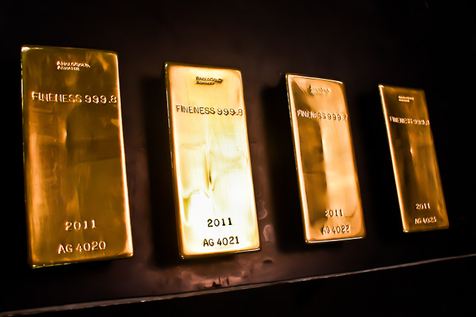 Flydende guld er blevet til guldbar. Foto: AngloAshanti